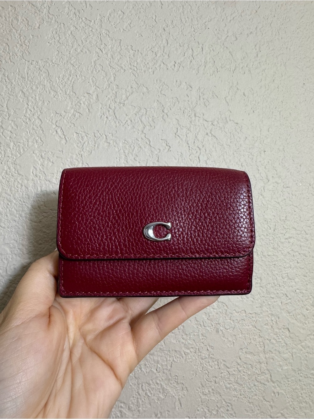 RARE COACH Essential Mini Tri Fold Wallet in silver dark ruby